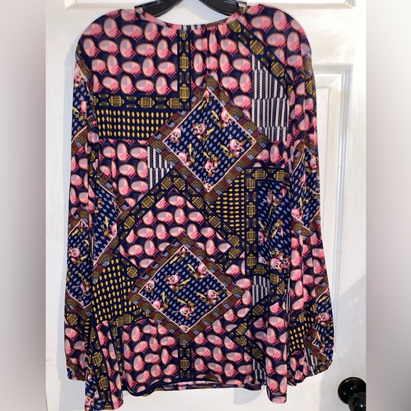 JM Collection blouse - Picture 5 of 5